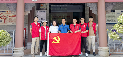 xc sports党支部丨“爱在一路，卫爱而杏妆慰问环卫工人活动